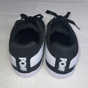 PONY TOP STAR LOW SNEAKERS 42045306A WOMEN'S BLACK AND WHITE - SIZE 8.5